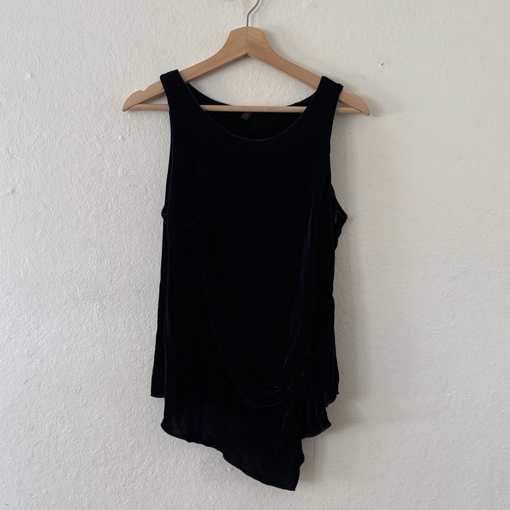 Inizio Silk Blend Velvet Assymetrical Tank Top in Navy Sz S